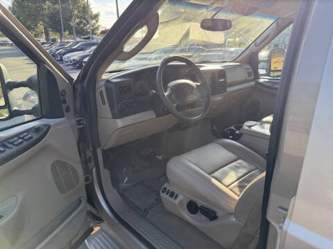 2005 Ford Excursion Limited