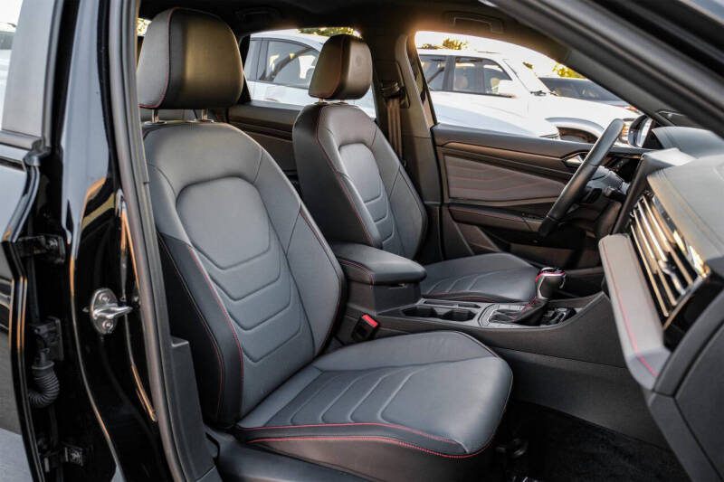 2025 Volkswagen Jetta GLI Autobahn