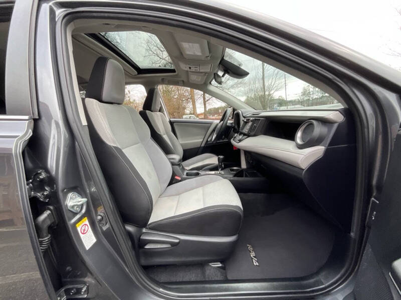 2017 Toyota RAV4 XLE