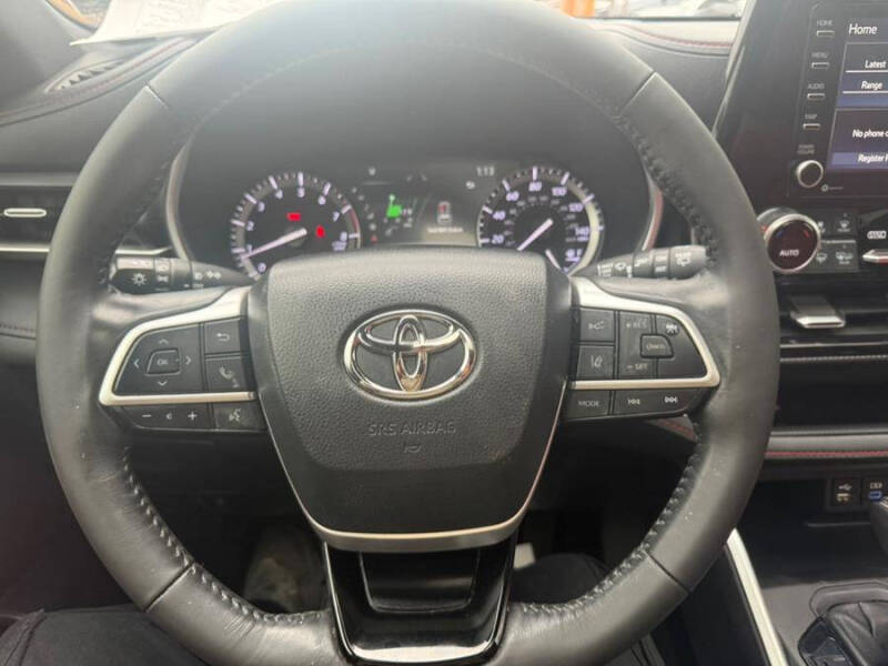 2022 Toyota Highlander XSE