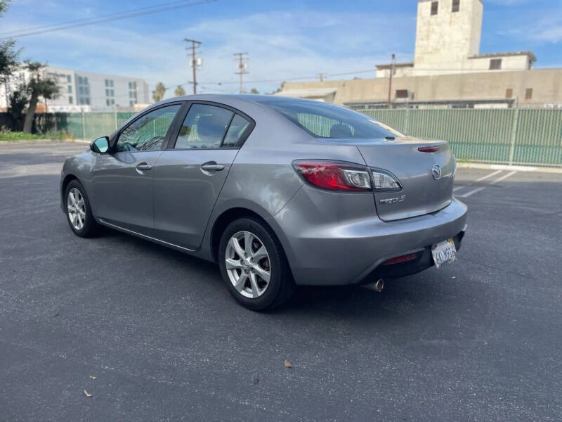 2010 Mazda MAZDA3 i Touring