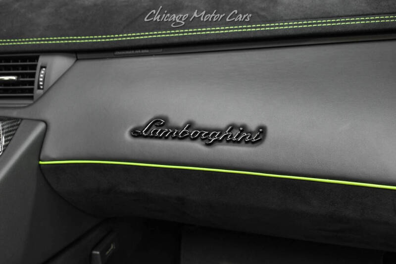 2016 Lamborghini Aventador LP 750-4 SV