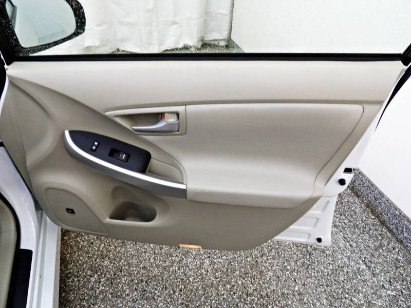 2010 Toyota Prius IV