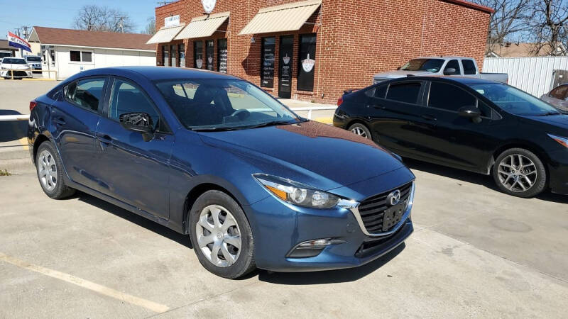 2017 Mazda Mazda3 Sport's photo