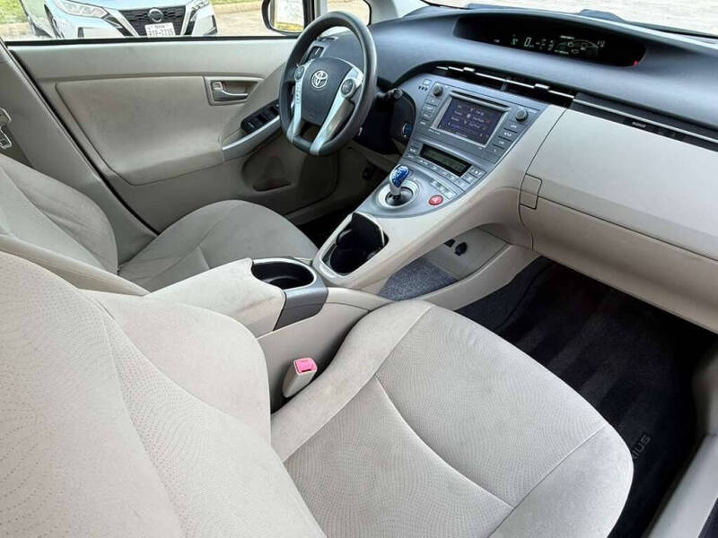 2013 Toyota Prius Two