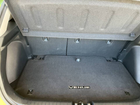 2024 Hyundai Venue SEL