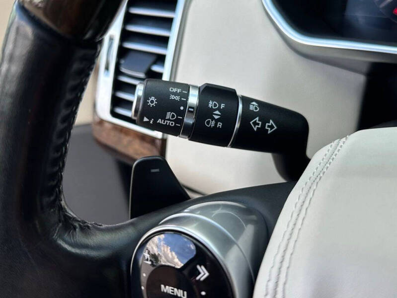 2020 Land Rover Range Rover P525 HSE