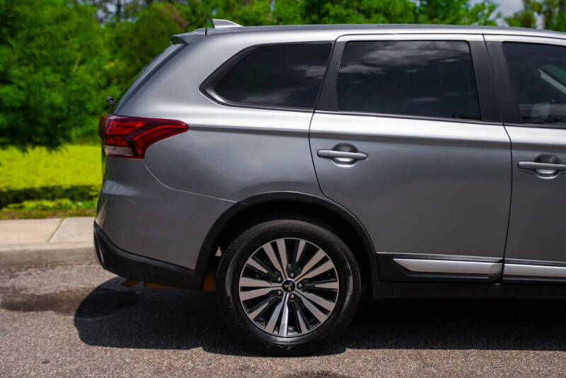 2020 Mitsubishi Outlander ES