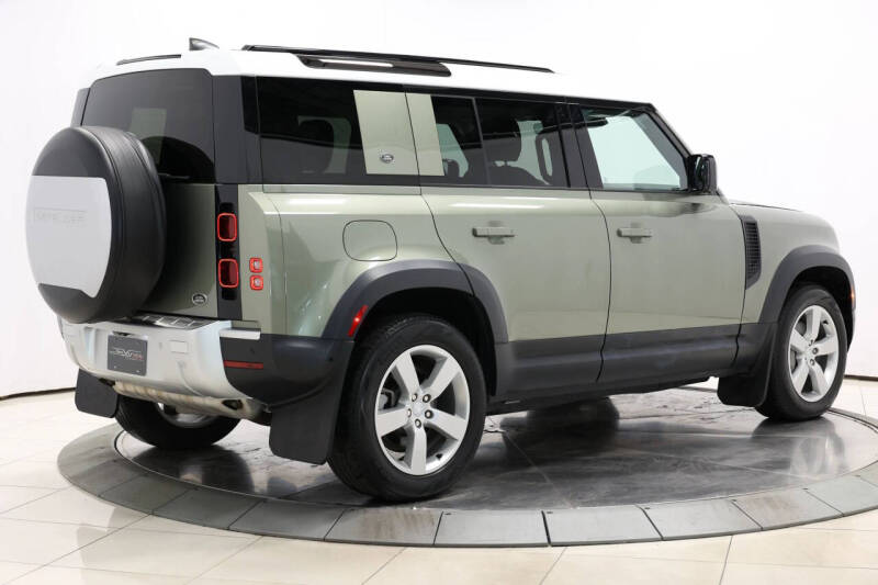 2022 Land Rover Defender 110 SE