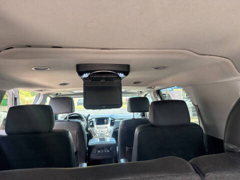2017 Chevrolet Suburban LT