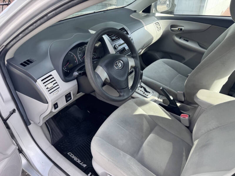 2011 Toyota Corolla LE