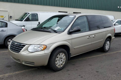 2005 Chrysler Town and Country for sale at Penn American Motors LLC in Emmaus PA