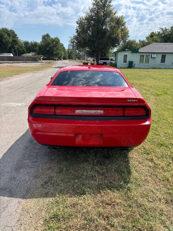 2014 Dodge Challenger SRT8