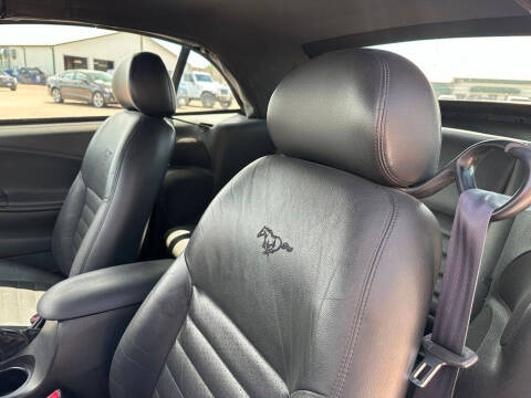 2004 Ford Mustang GT Deluxe