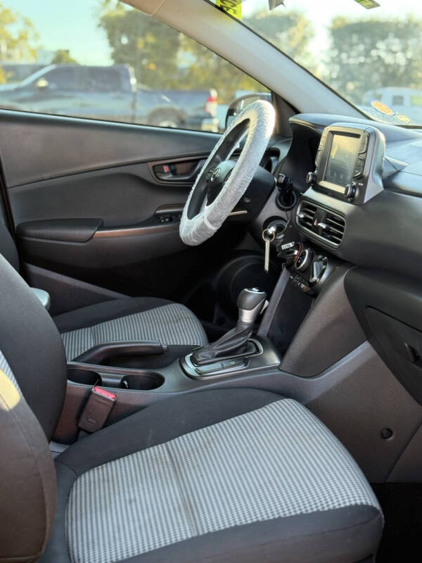 2021 Hyundai Kona SE