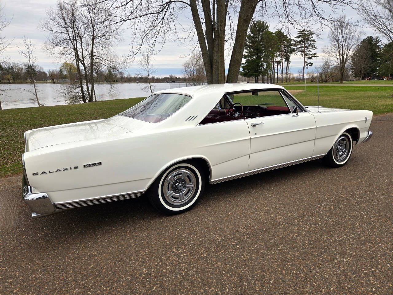 1966 Ford Galaxie 500 9