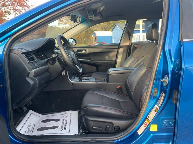 2017 Toyota Camry SE