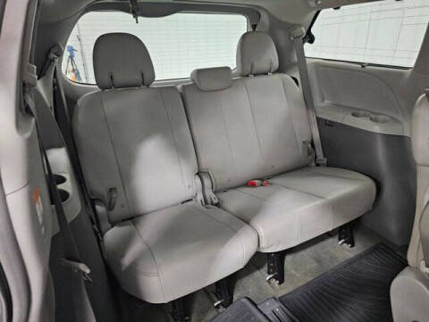 2015 Toyota Sienna XLE Premium 8-Passenger
