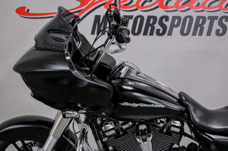 2017 Harley-Davidson Road Glide Special