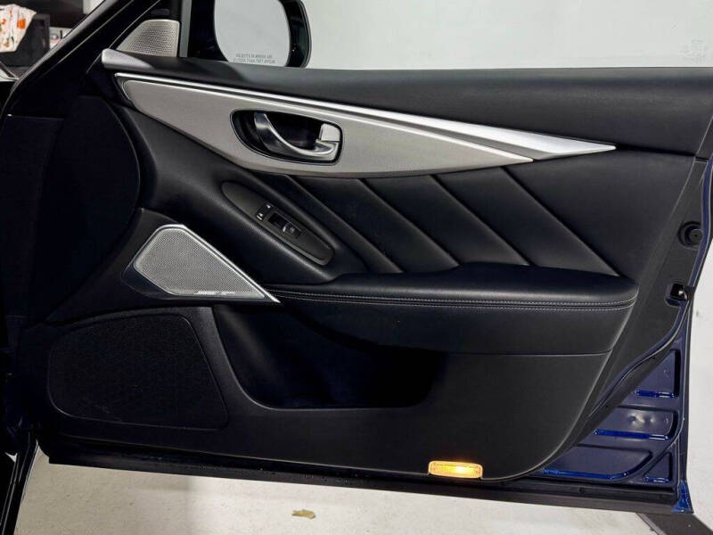 2022 Infiniti Q50 Luxe