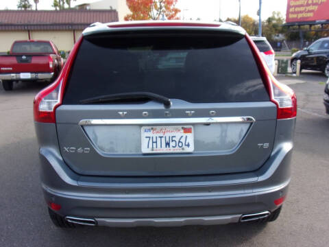 2016 Volvo XC60 T5 Drive-E Premier