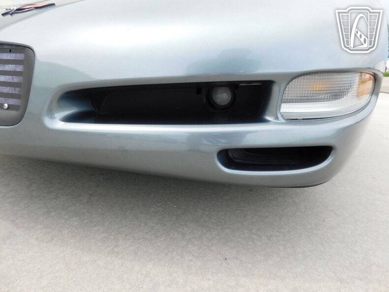 2004 Chevrolet Corvette