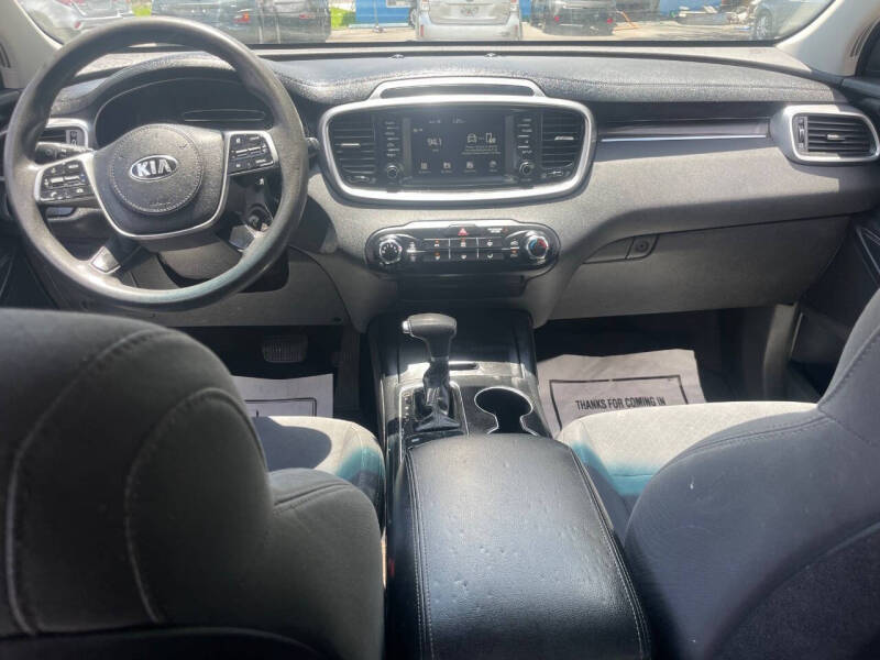 2019 Kia Sorento L