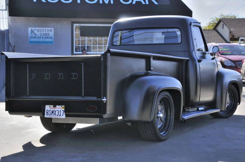 1955 Ford F-100