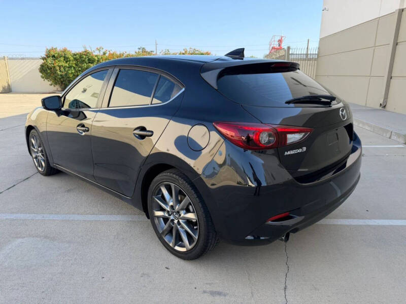 2018 Mazda MAZDA3 Grand Touring