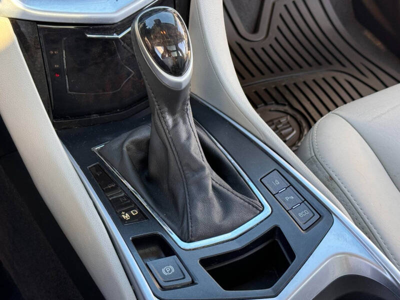 2016 Cadillac SRX Performance Collection