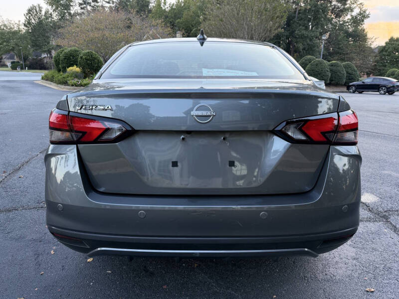 2025 Nissan Versa SV