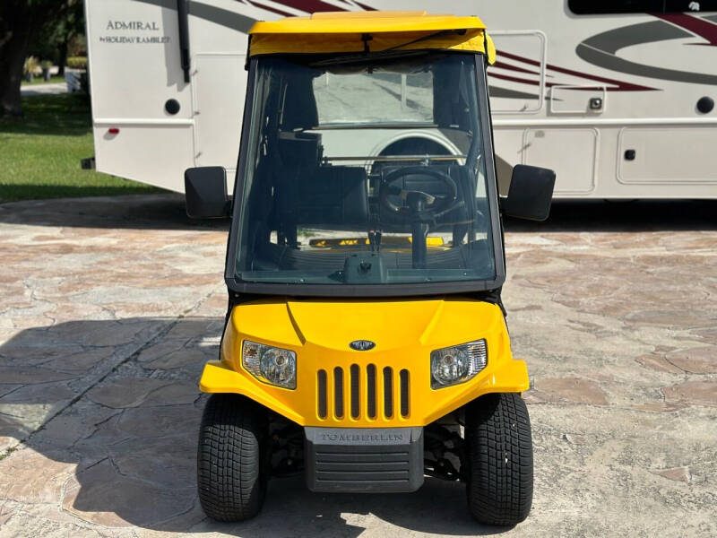 2010 TOMBERLIN E-MERGE GOLF CART