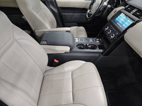 2020 Land Rover Discovery SE