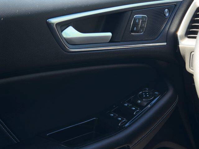 2020 Ford Edge ST