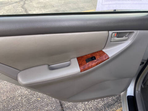 2003 Toyota Corolla LE