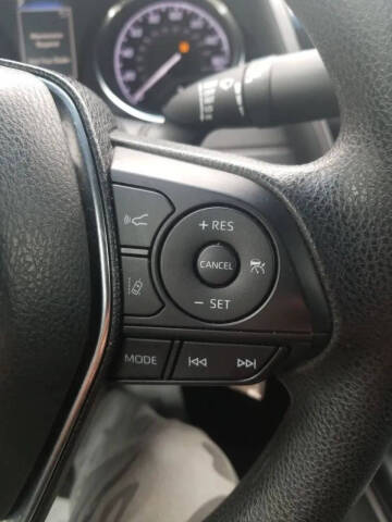 2020 Toyota Camry LE