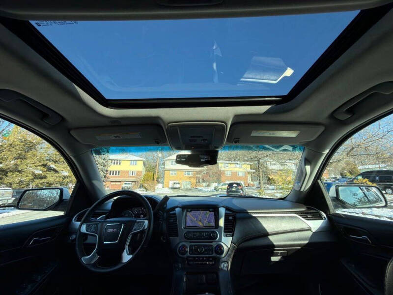 2017 GMC Yukon XL SLT