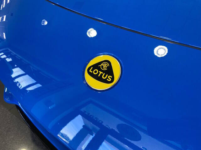 2025 Lotus Emira 11