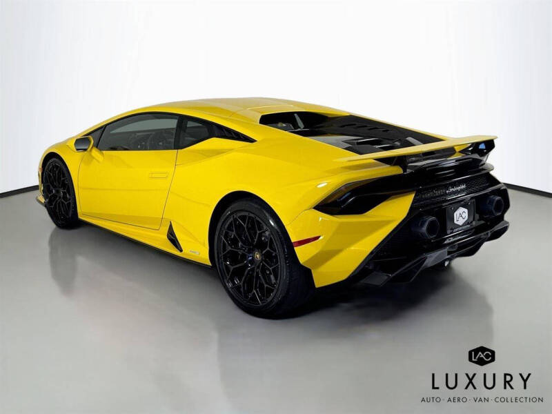 2024 Lamborghini Huracan Tecnica