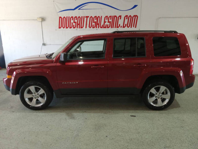 2014 Jeep Patriot for sale at DOUG'S AUTO SALES INC in Pleasant View TN