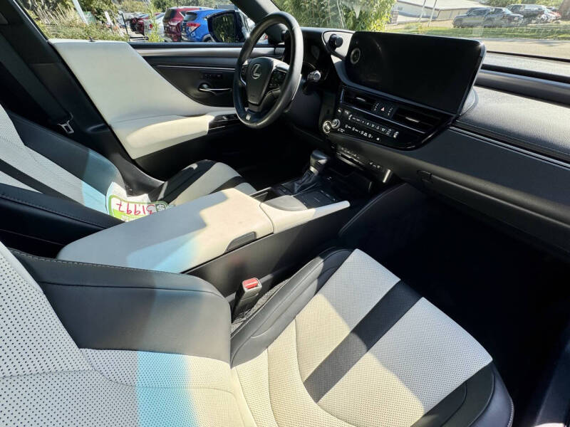 2022 Lexus ES 350 F SPORT