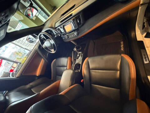 2016 Toyota RAV4 SE