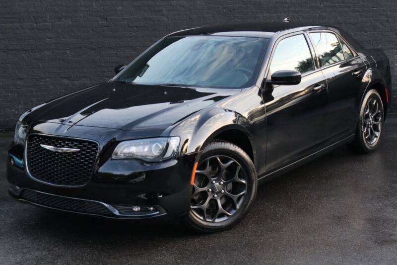 2019 Chrysler 300 for sale at Kings Point Auto in Great Neck NY