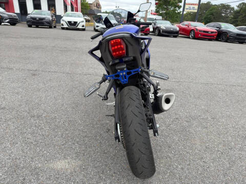 2025 Yamaha YZF-R3
