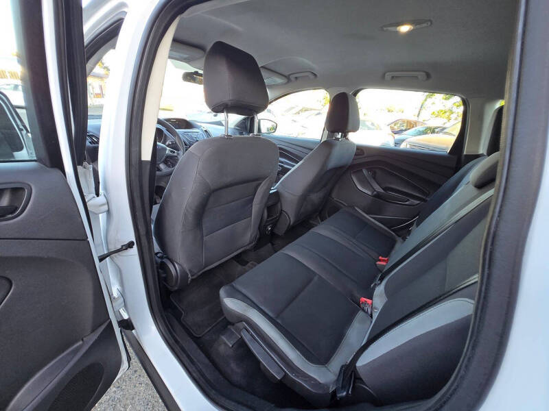2015 Ford Escape S
