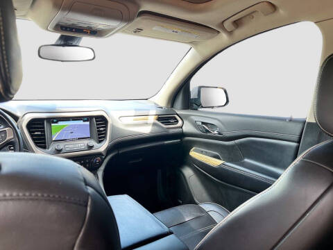 2019 GMC Acadia Denali