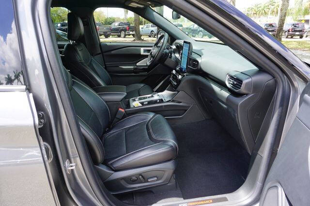 2023 Ford Explorer ST