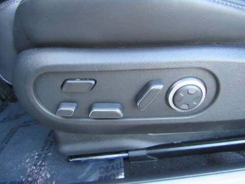 2024 Genesis GV60 Standard