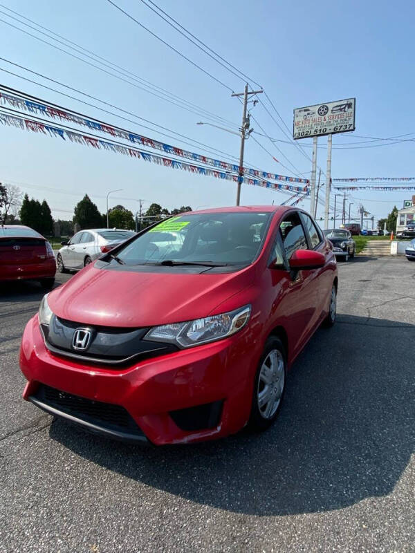 Used 2017 Honda Fit LX with VIN JHMGK5H56HS023576 for sale in New Castle, DE