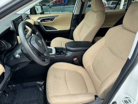 2020 Toyota RAV4 XLE